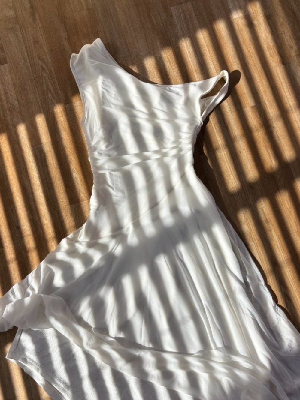 White One-Shoulder Flowing Women's Dress